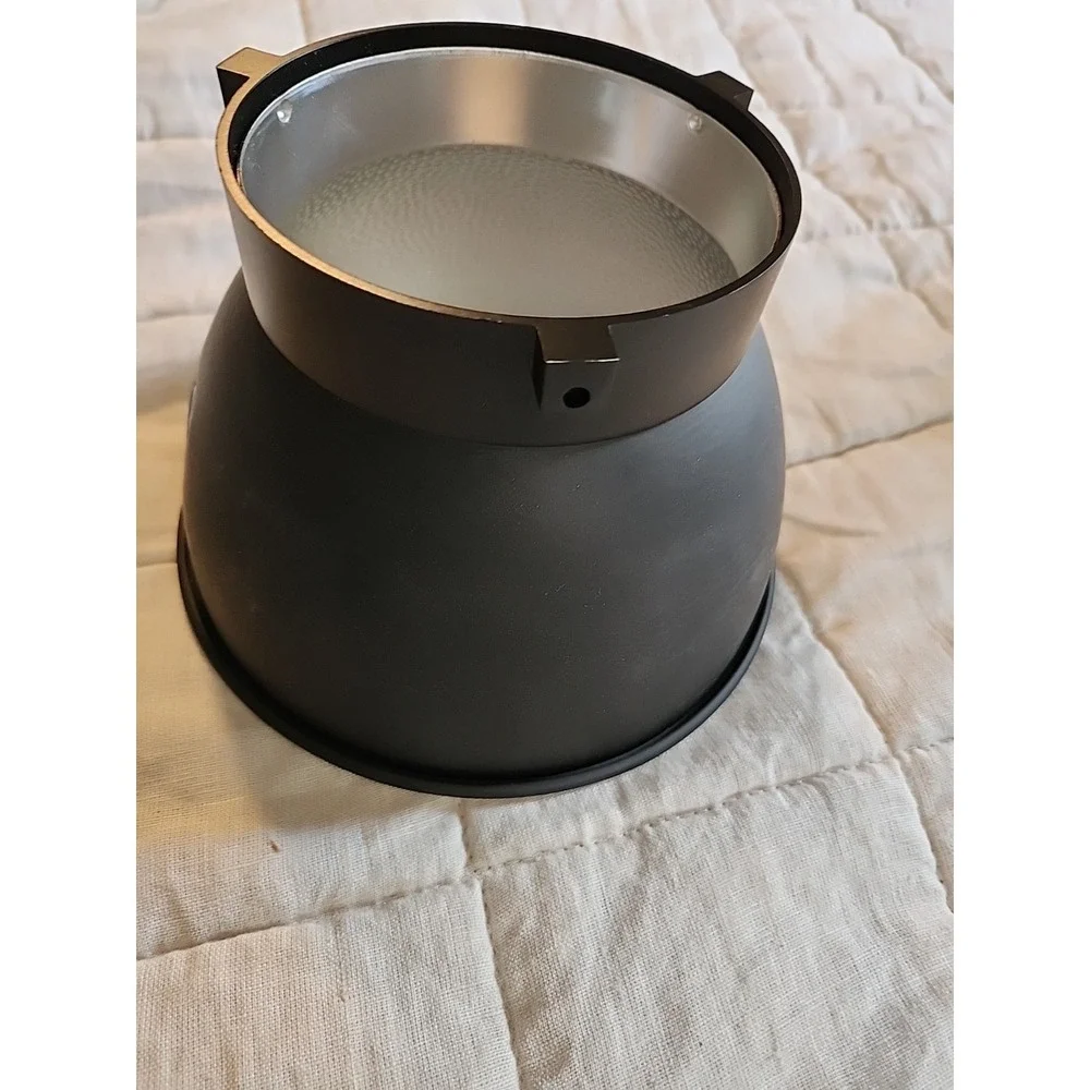 Neewer Lamp Monolight Shade‎ Dish Bowen Mount Reflector Diffuser 7